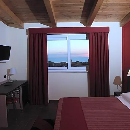 Paradiso 4*