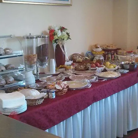Szálloda Paradiso 4*